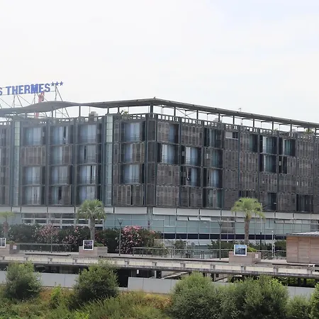 Les Thermes Aparthotel Dax