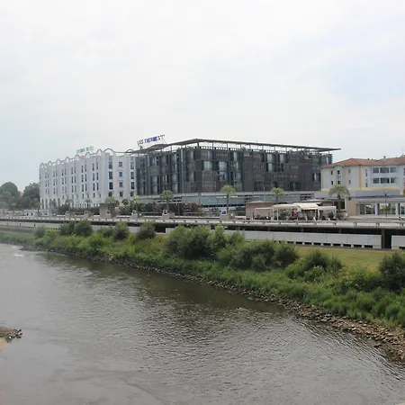 Les Thermes Aparthotel Dax